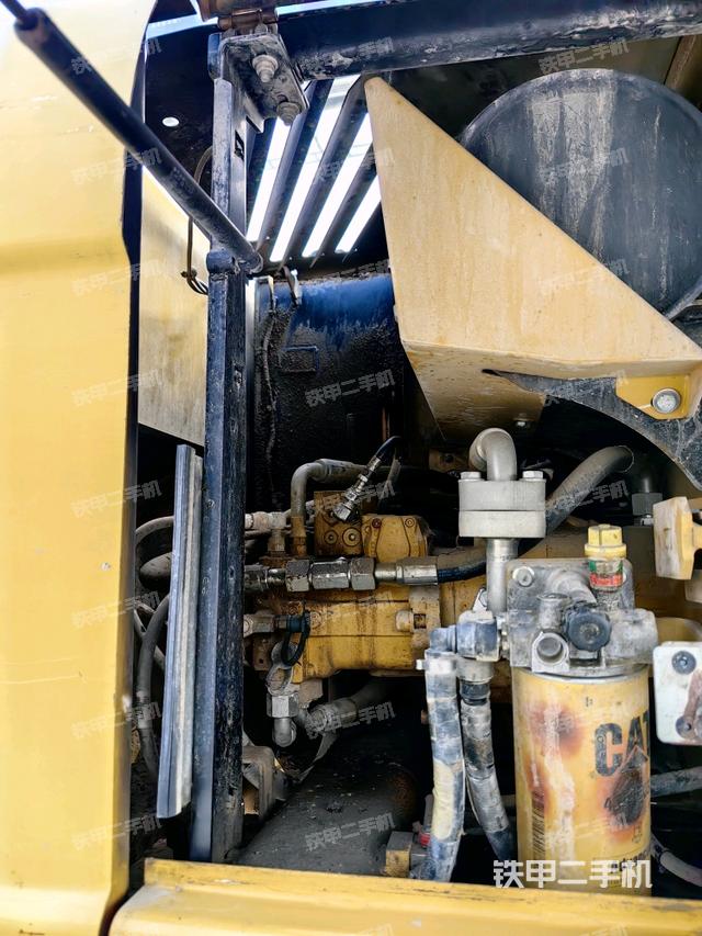 液壓泵斜45?左（大件艙室）