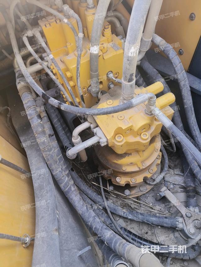 回轉(zhuǎn)馬達(dá)（上車部件）