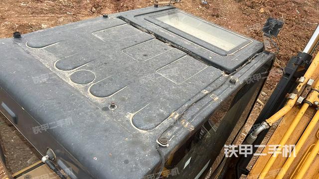 駕駛室頂部俯視(上車部件) 駕駛室頂部俯視(上車部件)