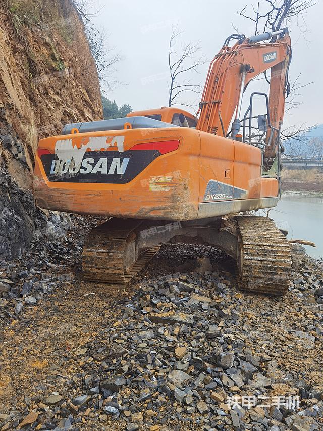 整机右后45°（整机外观）