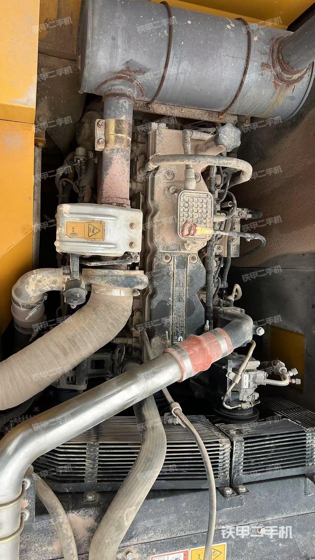 發(fā)動(dòng)機(jī)室(上車部件) 發(fā)動(dòng)機(jī)室(上車部件)