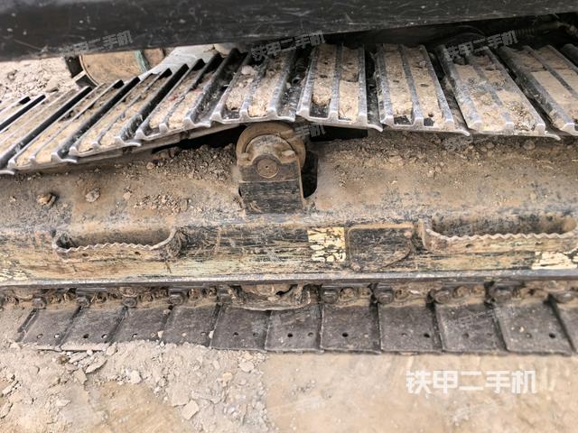 右側(cè)履帶整體?（行走機構(gòu)）