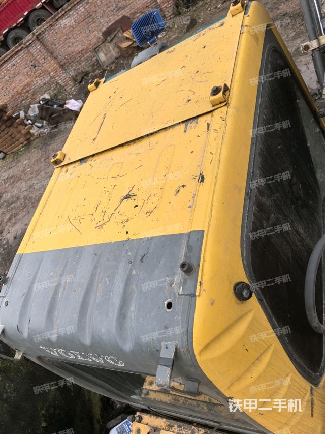 回轉(zhuǎn)馬達(dá)（上車部件）