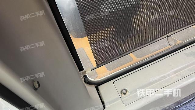 后窗玻璃角標(biāo)（駕駛室部分）