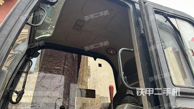 頂棚整體(駕駛室部分) 頂棚整體(駕駛室部分)