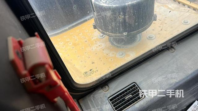 后窗玻璃角標(biāo)（駕駛室部分）