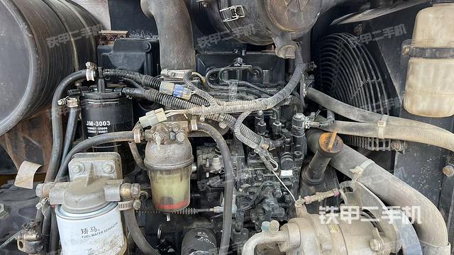 發(fā)動(dòng)機(jī)室(上車(chē)部件) 發(fā)動(dòng)機(jī)室(上車(chē)部件)