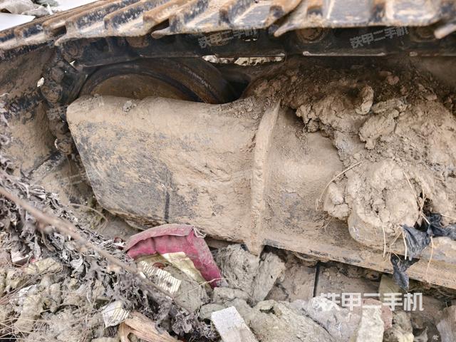 左驅(qū)動輪（行走機(jī)構(gòu)）