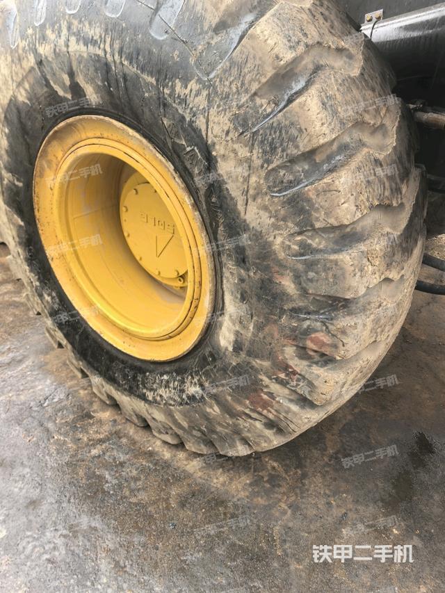 右前輪(行走機(jī)構(gòu)) 右前輪(行走機(jī)構(gòu))