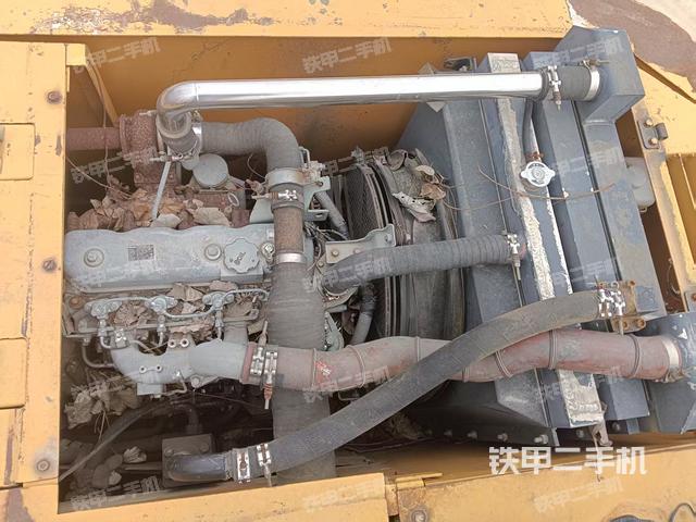 發(fā)動(dòng)機(jī)整體俯視(整機(jī)外觀) 發(fā)動(dòng)機(jī)整體俯視(整機(jī)外觀)