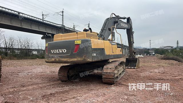 整机右后45°（整机外观）