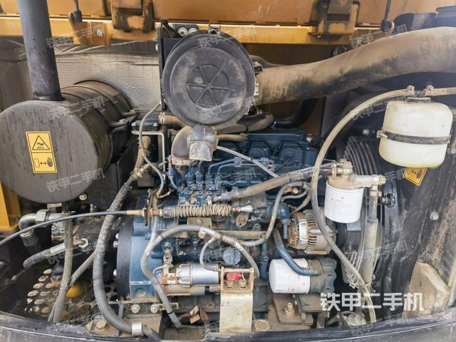 發(fā)動機(jī)室(上車部件) 發(fā)動機(jī)室(上車部件)