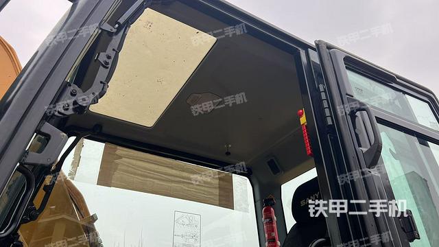 頂棚整體（駕駛室部分）