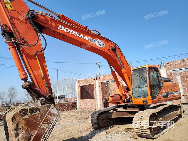 斗山DH300LC-7挖掘机