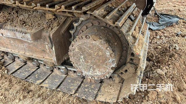 左驅(qū)動(dòng)輪(行走機(jī)構(gòu)) 左驅(qū)動(dòng)輪(行走機(jī)構(gòu))