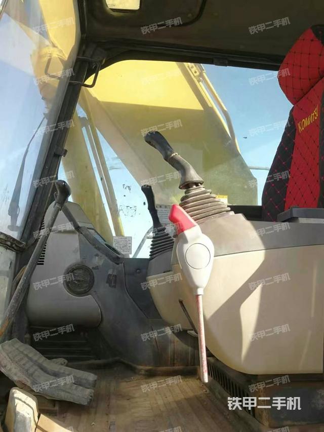 驾驶室整体（整机外观）