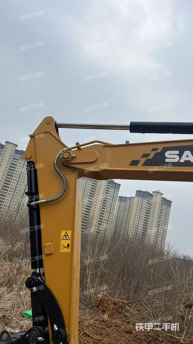 小臂整體左后（工作和回轉(zhuǎn)裝置）