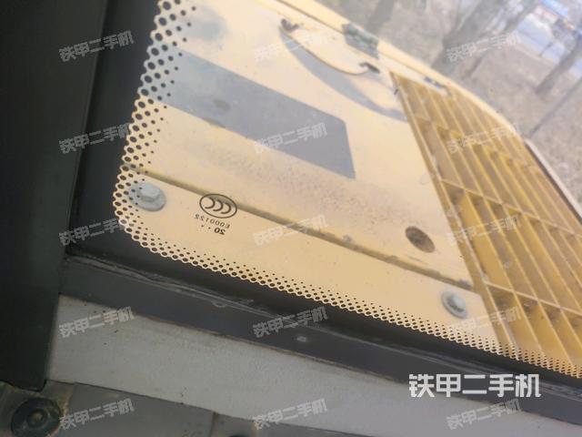 后窗玻璃角標(biāo)(駕駛室部分) 后窗玻璃角標(biāo)(駕駛室部分)