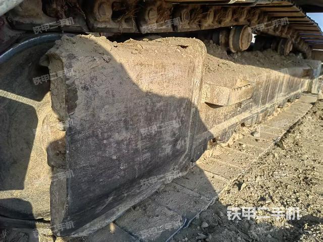 單側履帶整體（整機外觀）