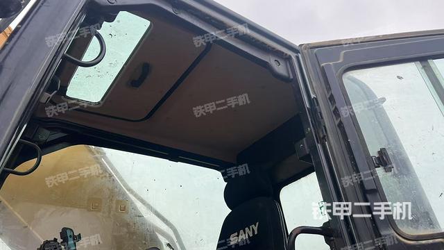 頂棚整體（駕駛室部分）