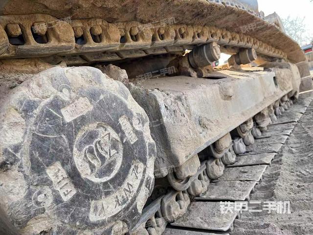 单侧履带整体（整机外观）