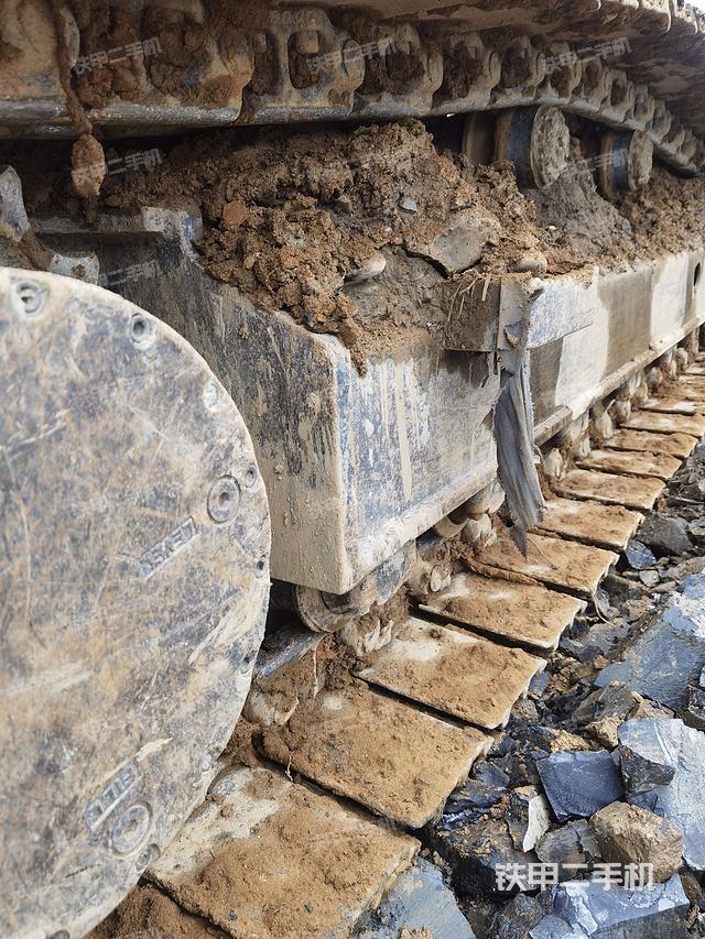 单侧履带整体（整机外观）