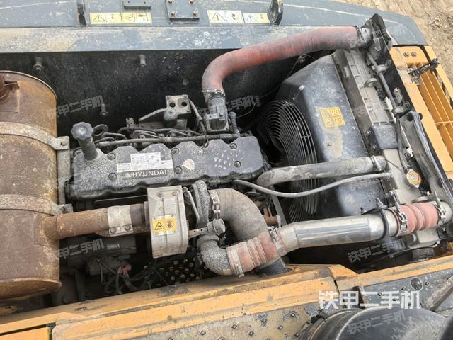 發(fā)動(dòng)機(jī)室（上車部件）