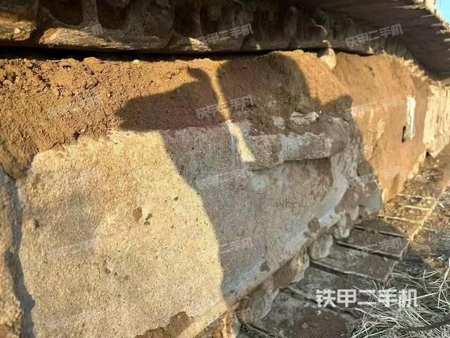 单侧履带整体（整机外观）