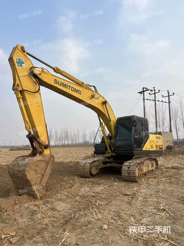 駕駛室整體（整機(jī)外觀(guān)）