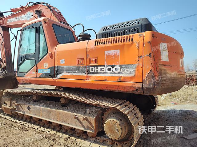 整机右后45°（整机外观）