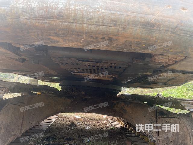 駕駛室頂部（整機(jī)外觀）