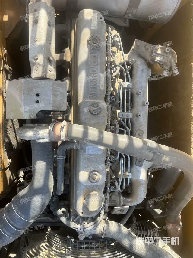 發(fā)動機(jī)整體俯視（整機(jī)外觀）