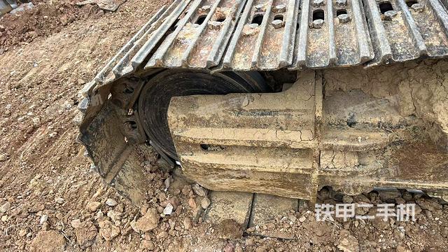 右導(dǎo)向輪（行走機(jī)構(gòu)）