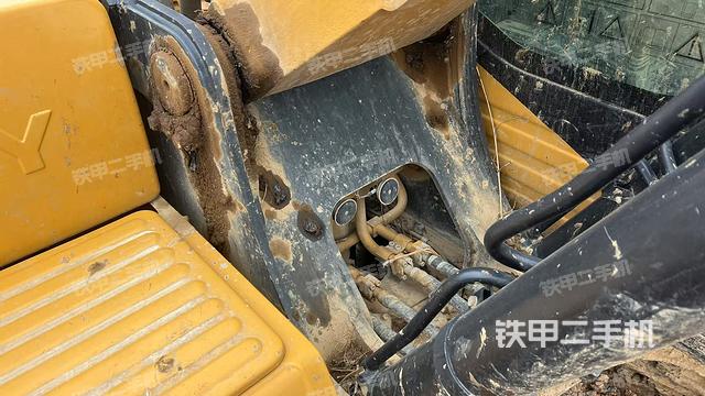 大臂根部?斜視（工作和回轉(zhuǎn)裝置）