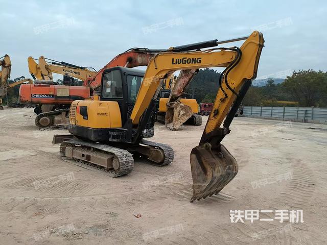 柳工CLG906E挖掘机