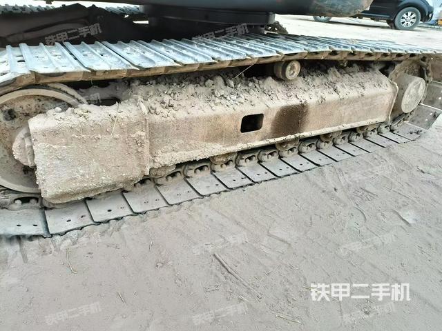 单侧履带整体（整机外观）