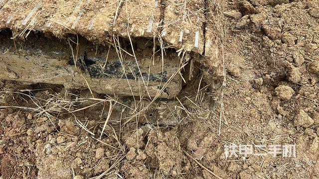 左導(dǎo)向輪（行走機(jī)構(gòu)）