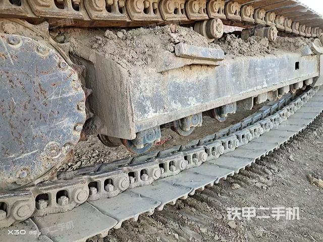 单侧履带整体（整机外观）