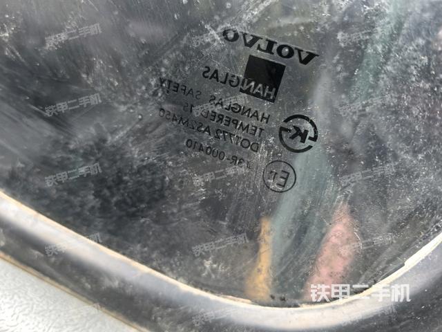 左后方玻璃角標(biāo)（駕駛室部分）