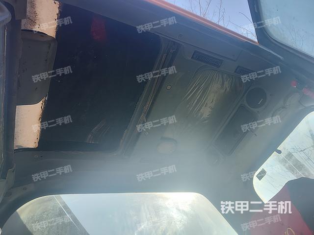 駕駛室頂部（整機(jī)外觀）