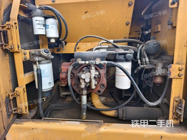 液壓泵室（大件艙室）