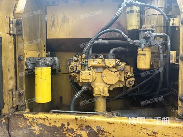 電瓶（大件艙室）