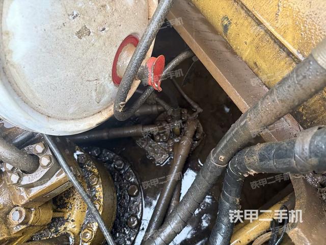 回轉(zhuǎn)馬達(dá)（上車部件）