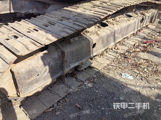 单侧履带整体（整机外观）