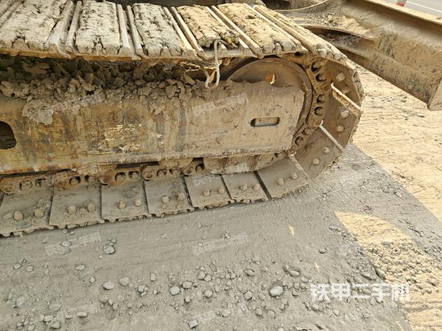 左導(dǎo)向輪（行走機(jī)構(gòu)）