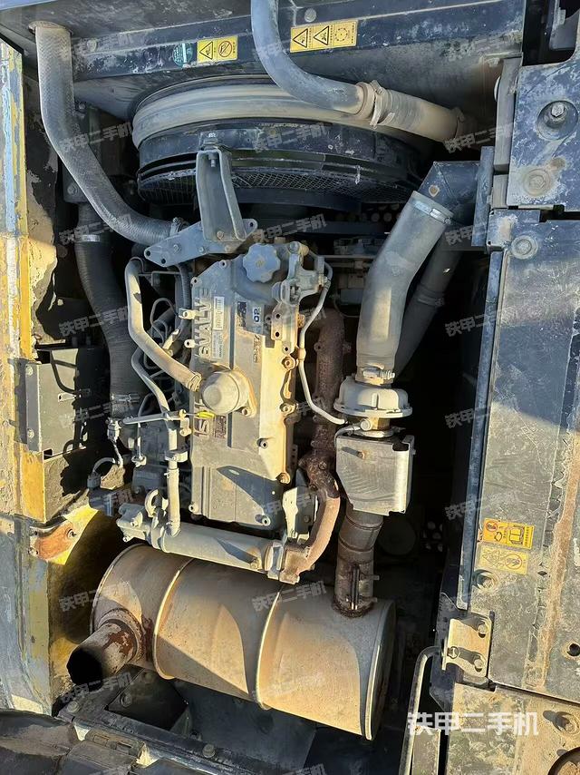 發(fā)動(dòng)機(jī)整體俯視(整機(jī)外觀) 發(fā)動(dòng)機(jī)整體俯視(整機(jī)外觀)