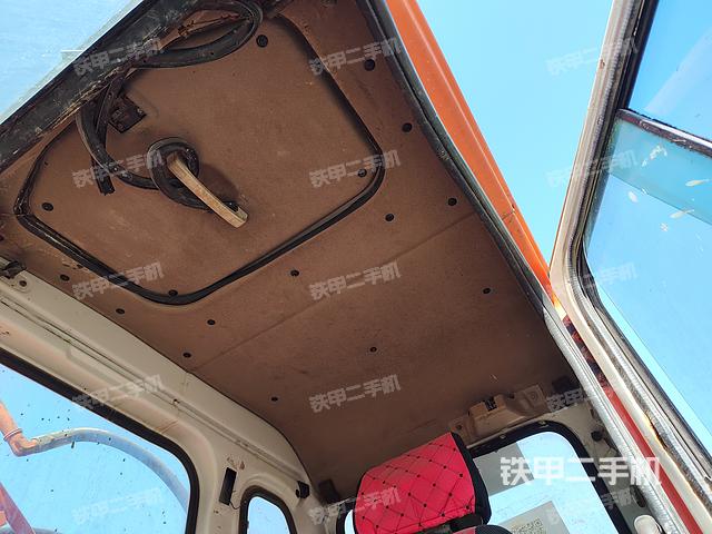 驾驶室顶部（整机外观）