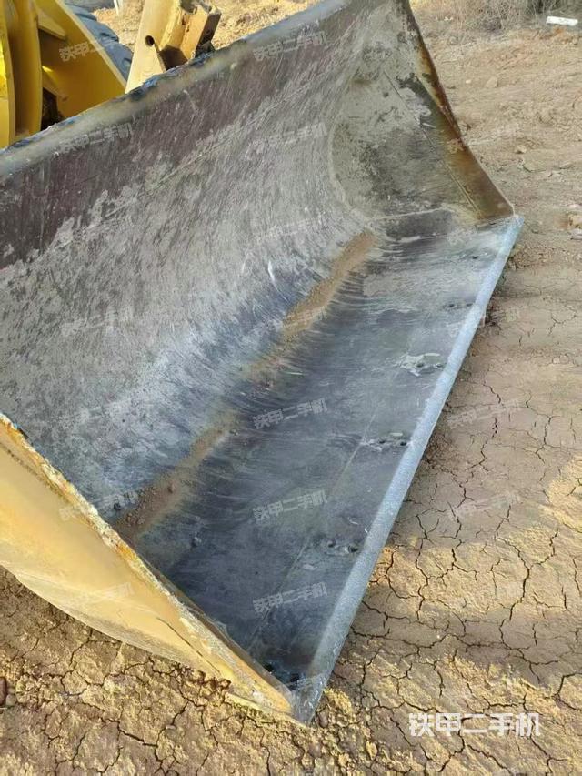 工作裝置整體（整機外觀及大件）