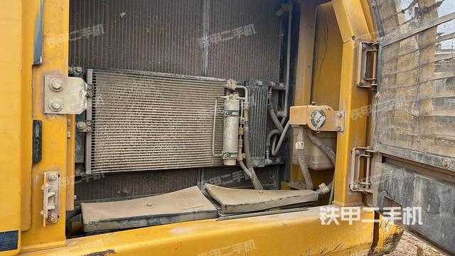 散熱器室(大件艙室) 散熱器室(大件艙室)