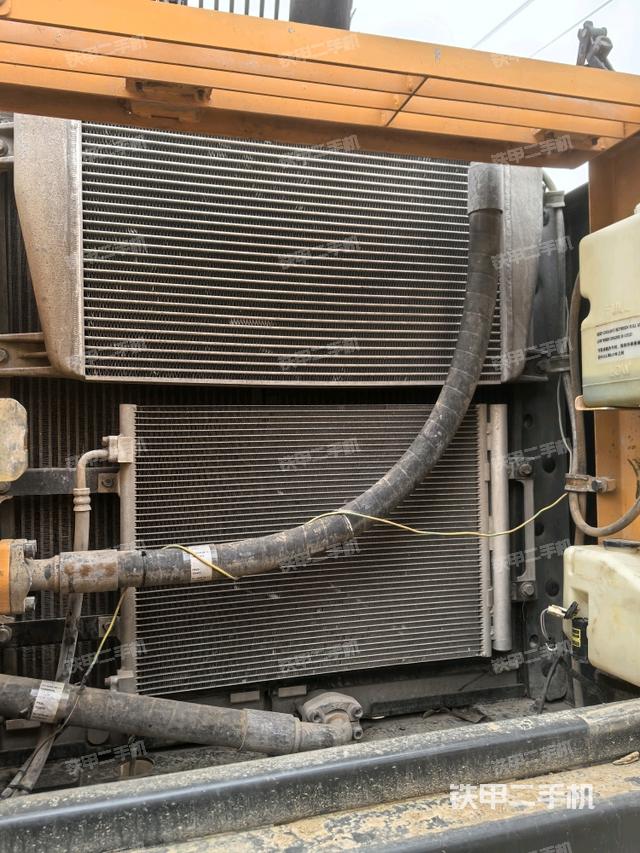 散熱器正面（大件艙室）